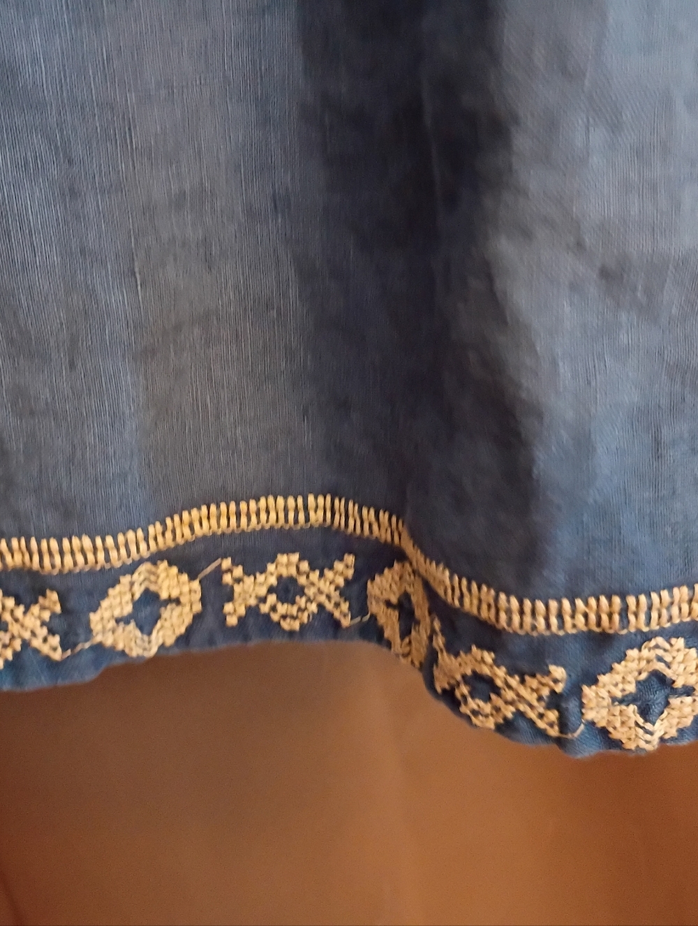 Johnny Was Embroidered Blue Linen Tunic Blouse. Fabulous Condition! 2X - Picture 9 of 10